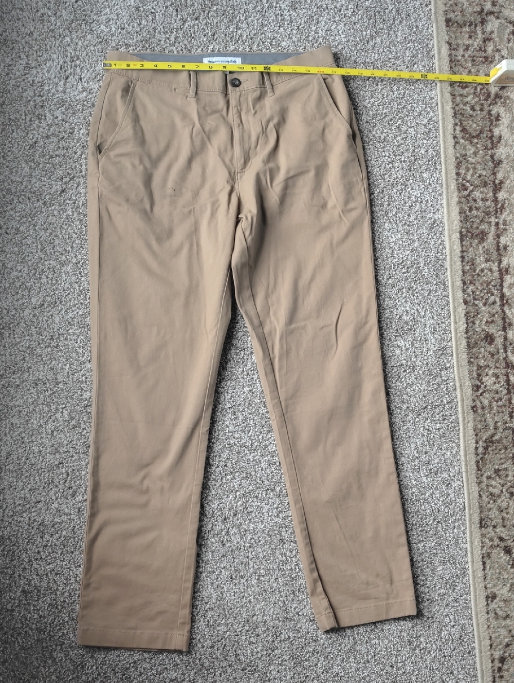 Amazon Essentials Men's Chino Pants in Khaki Tan